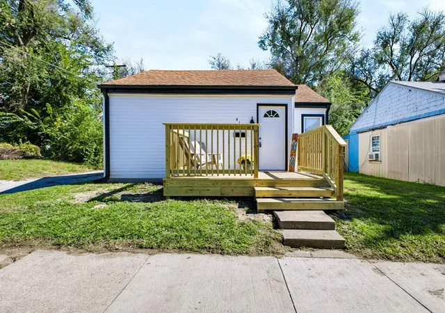 Photo 1 of Single family home for sale at 411 S 25th Street, Saint Joseph, MO 64501 | MLS# 2645853 | Listing updated on 2026-10-08