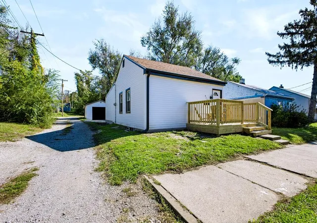 Photo 2 of Single family home for sale at 411 S 25th Street, Saint Joseph, MO 64501 | MLS# 2645853 | Listing updated on 2026-10-08