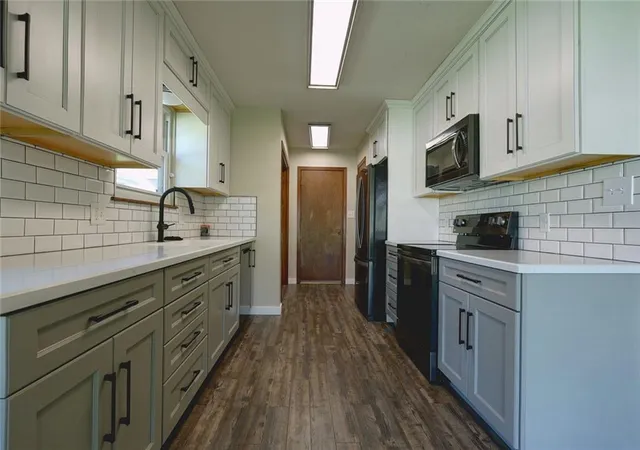 Photo 3 of Single family home for sale at 16604 E 53rd Street S, Independence, MO 64055 | MLS# 2645867 | Listing updated on 2026-10-09