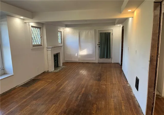 Photo 3 of Single family home for sale at 3216 E 21st Street, Kansas City, MO 64127 | MLS# 2645876 | Listing updated on 2026-10-07