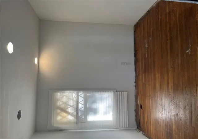 Photo 4 of Single family home for sale at 3216 E 21st Street, Kansas City, MO 64127 | MLS# 2645876 | Listing updated on 2026-10-07