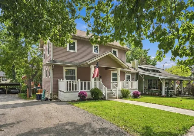 Photo 3 of Single family home for sale at 5127 Walnut St, Kansas City, MO 64112 | MLS# 2645882 | Listing updated on 2026-10-09