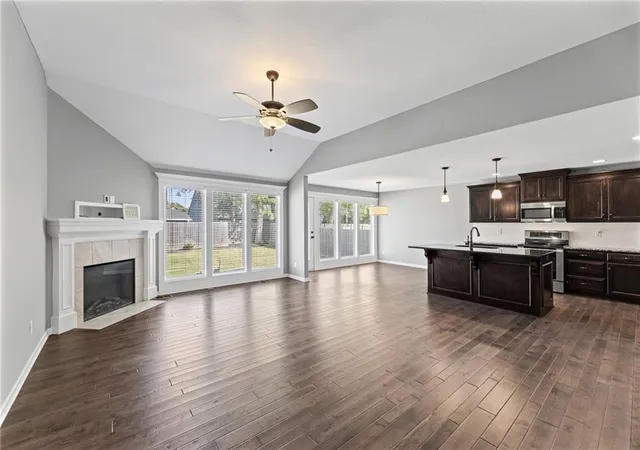Photo 4 of Single family home for sale at 20406 W 220th Terrace, Spring Hill, KS 66083 | MLS# 2645885 | Listing updated on 2026-10-15