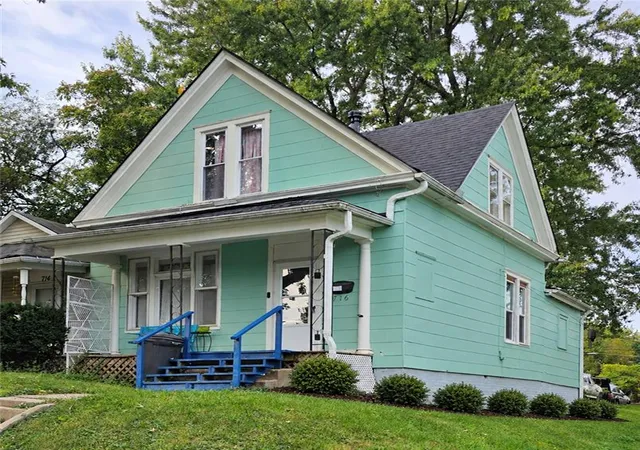 Single family home for sale at 716 N 24th Street, Saint Joseph, MO 64506 | MLS# 2645890