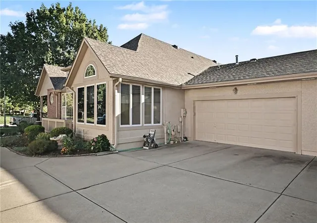Photo 3 of Townhouse for sale at 15212 S Greenwood #2000 St, Olathe, KS 66062 | MLS# 2645892 | Listing updated on 2026-10-23