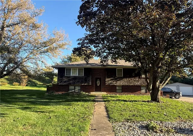 Photo 1 of Single family home for sale at 3 Sweet Ct, Saint Joseph, MO 64506 | MLS# 2645897 | Listing updated on 2026-10-18