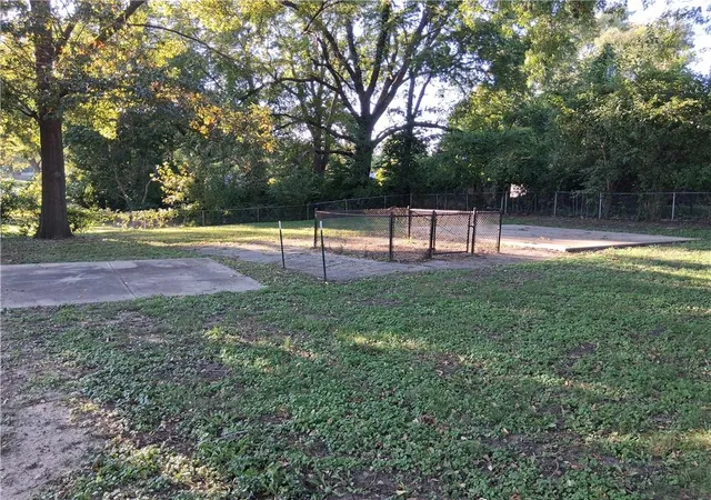 Photo 2 of Single family home for sale at 7020 Raytown Rd, Raytown, MO 64133 | MLS# 2645903 | Listing updated on 2026-10-08