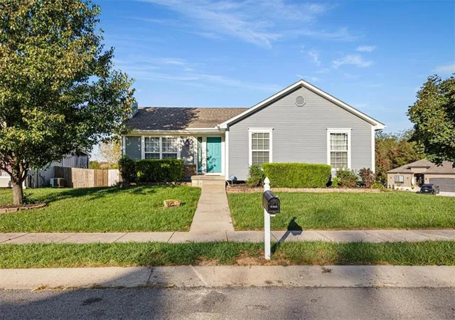 Photo 3 of Single family home for sale at 616 Patrick Dr, Excelsior Springs, MO 64024 | MLS# 2645906 | Listing updated on 2026-10-09