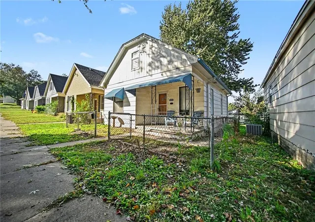 Photo 2 of Single family home for sale at 2835 Penn St, St Joseph, MO 64507 | MLS# 2645912 | Listing updated on 2026-10-13