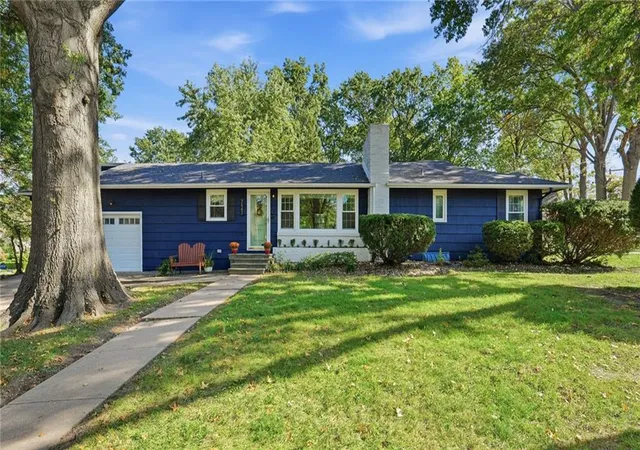 Single family home for sale at 7447 Grand Ave, Kansas City, MO 64114 | MLS# 2645923