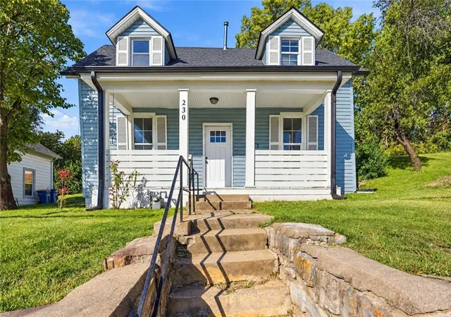 Photo 27 of Single family home for sale at 230 N Missouri St, Liberty, MO 64068 | MLS# 2645937 | Listing updated on 2026-10-20