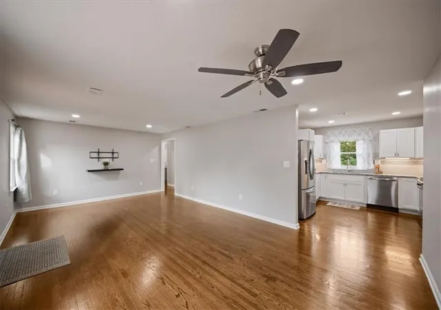 Photo 3 of Sale Pending at 604 NE 74th Terrace, Kansas City, MO 64118 | MLS# 2645946 | Listing updated on 2026-10-18