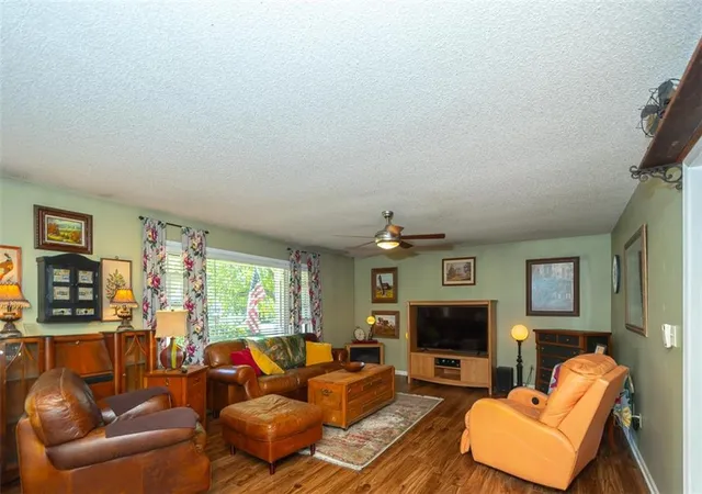 Photo 3 of Single family home for sale at 835 Locust St, Lawrence, KS 66044 | MLS# 2645948 | Listing updated on 2026-10-09