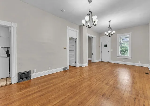 Photo 4 of Single family home for sale at 1620 Faraon St, St Joseph, MO 64501 | MLS# 2645955 | Listing updated on 2026-10-26