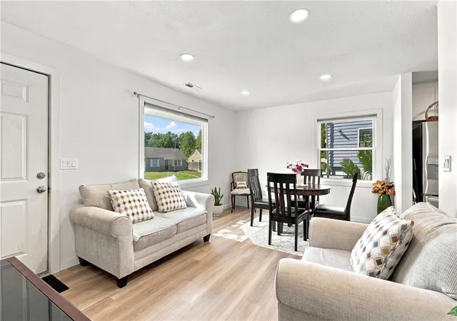 Photo 3 of Single family home for sale at 4802 Vista St, Kansas City, KS 66106 | MLS# 2645956 | Listing updated on 2026-10-09