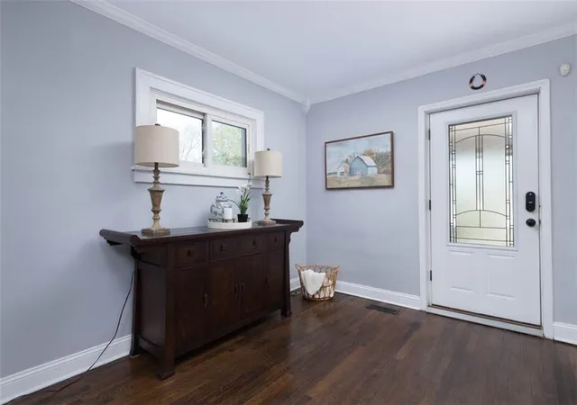 Photo 4 of Single family home for sale at 4633 Wyoming St, Kansas City, MO 64112 | MLS# 2645968 | Listing updated on 2026-10-16