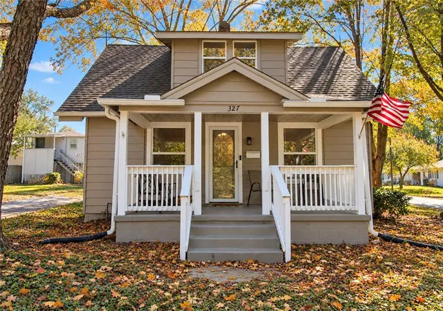 Single family home for sale at 327 W Southside Blvd, Independence, MO 64055 | MLS# 2645973