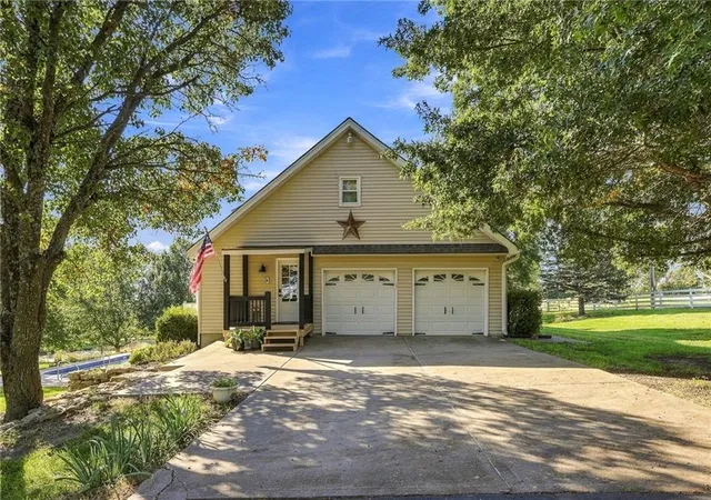 Photo 4 of Single family home for sale at 13019 N Prospect Ave, Kansas City, MO 64166 | MLS# 2645983 | Listing updated on 2026-10-08