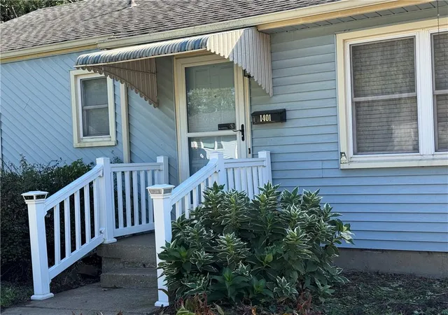 Photo 3 of Single family home for sale at 1401 Ne 67th Terrace, Kansas City, MO 64118 | MLS# 2645984 | Listing updated on 2026-10-09