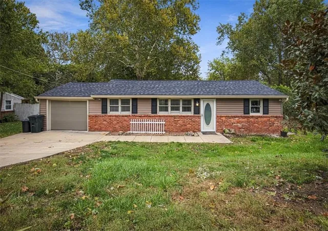 Photo 1 of Single family home for sale at 6503 River Rd, Pleasant Valley, MO 64068 | MLS# 2645988 | Listing updated on 2026-10-19