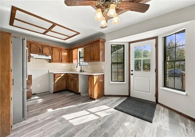 Photo 3 of Single family home for sale at 322 E Dryden St, Odessa, MO 64076 | MLS# 2645991 | Listing updated on 2026-10-27
