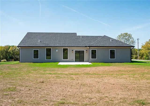 Photo 3 of Single family home for sale at 1884 NW 550th Road, Kingsville, MO 64061 | MLS# 2645994 | Listing updated on 2026-10-10