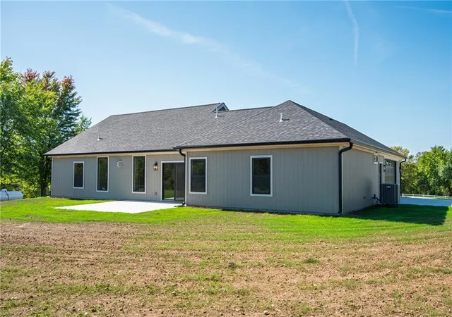 Photo 4 of Single family home for sale at 1884 NW 550th Road, Kingsville, MO 64061 | MLS# 2645994 | Listing updated on 2026-10-10