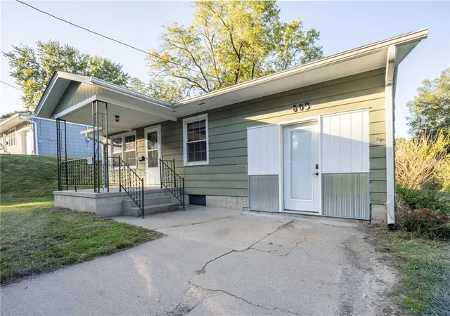 Photo 2 of Single family home for sale at 603 Snowden Dr, Rock Port, MO 64482 | MLS# 2645999 | Listing updated on 2026-10-08