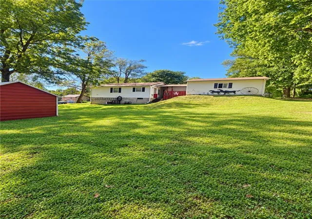 Photo 3 of Single family home for sale at 109 N Market St, Rock Port, MO 64482 | MLS# 2646016 | Listing updated on 2026-10-10