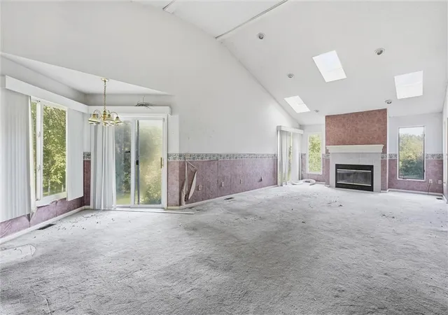 Photo 1 of Single family home for sale at 23900 E State Route Ee Hwy, Harrisonville, MO 64701 | MLS# 2646018 | Listing updated on 2026-10-09