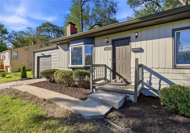 Photo 2 of Single family home for sale at 11216 W 61st Place, Shawnee, KS 66203 | MLS# 2646020 | Listing updated on 2026-10-09