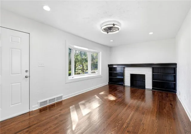 Photo 3 of Single family home for sale at 11216 W 61st Place, Shawnee, KS 66203 | MLS# 2646020 | Listing updated on 2026-10-09