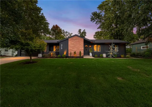 Photo 4 of Single family home for sale at 3718 W 96th Street, Leawood, KS 66206 | MLS# 2646022 | Listing updated on 2026-10-09