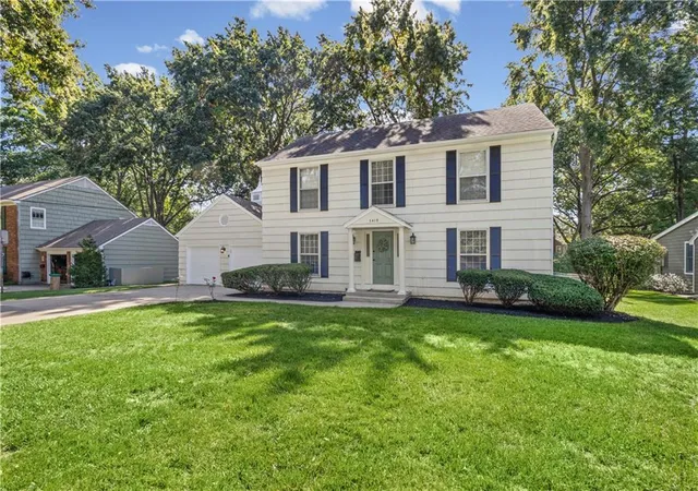 Photo 2 of Single family home for sale at 5419 W 100th Terrace, Overland Park, KS 66207 | MLS# 2646025 | Listing updated on 2026-10-09