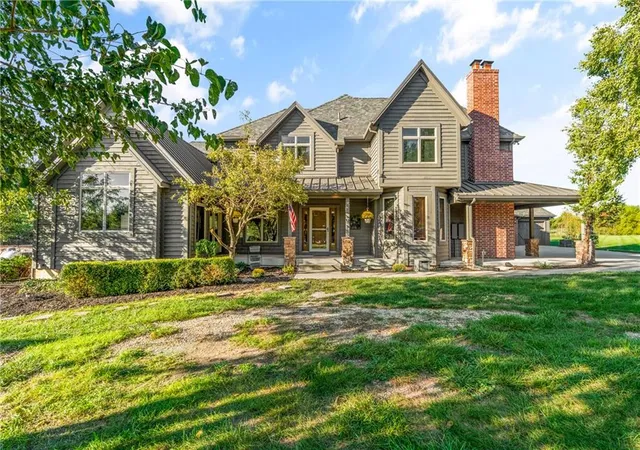 Photo 3 of Mansion for sale at 20540 Pflumm Rd, Bucyrus, KS 66013 | MLS# 2646029 | Listing updated on 2026-10-09