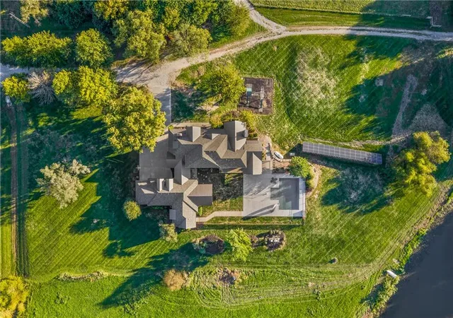 Photo 78 of Mansion for sale at 20540 Pflumm Rd, Bucyrus, KS 66013 | MLS# 2646029 | Listing updated on 2026-10-13