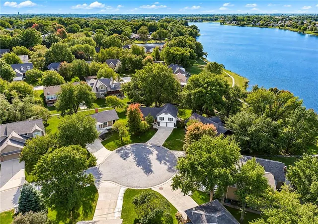 Single family home for sale at 4085 Normandy Dr, Lees Summit, MO 64082 | MLS# 2646035