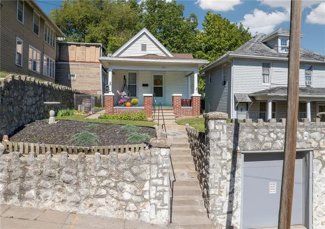 Photo 3 of Single family home for sale at 703 Mcdonald St, Saint Joseph, MO 64505 | MLS# 2646038 | Listing updated on 2026-10-09