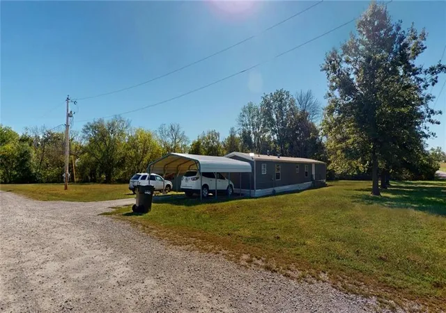 Photo 1 of Single family home for sale at 17014 Long Knife Rd, Nevada, MO 64772 | MLS# 2646044 | Listing updated on 2026-10-08