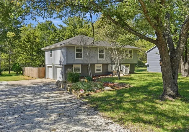 Photo 3 of Single family home for sale at 16010 Eastern Ave, Belton, MO 64012 | MLS# 2646048 | Listing updated on 2026-10-09