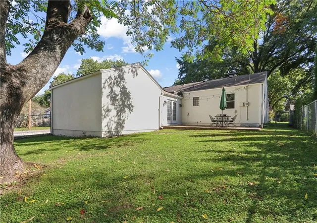 Photo 21 of Single family home for sale at 7900 Pennsylvania Ave, Kansas City, MO 64114 | MLS# 2646053 | Listing updated on 2026-10-09