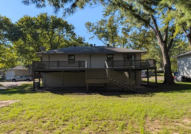 Photo 3 of Single family home for sale at 306 Se 21st Street, Oak Grove, MO 64075 | MLS# 2646054 | Listing updated on 2026-10-08