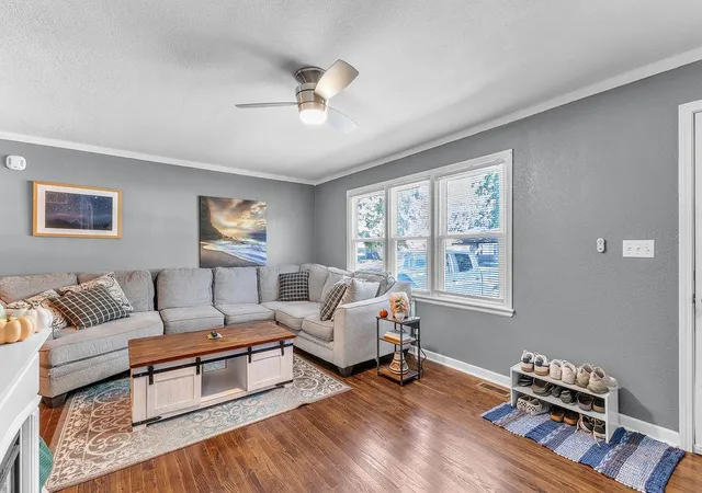 Photo 4 of Single family home for sale at 6702 N Charlotte St, Kansas City, MO 64118 | MLS# 2646055 | Listing updated on 2026-10-08