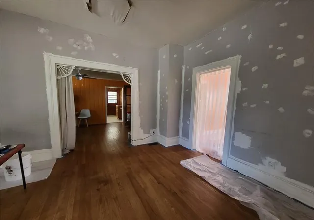 Photo 3 of Single family home for sale at 2002 N 3rd Street, Saint Joseph, MO 64505 | MLS# 2646057 | Listing updated on 2026-10-08