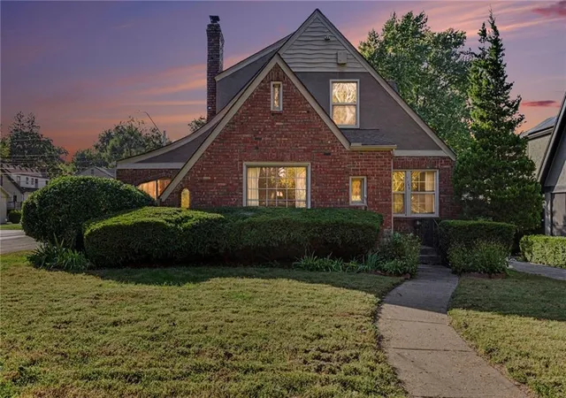 Photo 2 of Single family home for sale at 7346 Grand Ave, Kansas City, MO 64114 | MLS# 2646062 | Listing updated on 2026-10-08