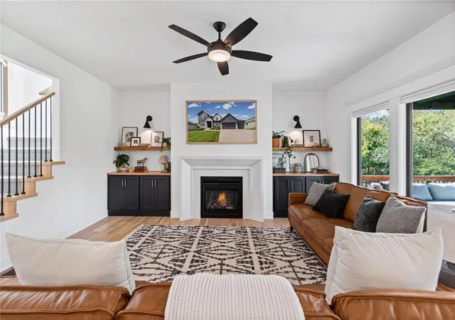 Photo 2 of Single family home for sale at 2102 Foxtail Dr, Kearney, MO 64060 | MLS# 2646063 | Listing updated on 2026-10-17