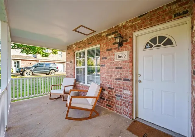 Photo 3 of Townhouse for sale at 1669 E 120th Street, Olathe, KS 66061 | MLS# 2646065 | Listing updated on 2026-10-23