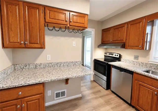 Photo 2 of Single family home for sale at 302 NE Howard St, Lees Summit, MO 64063 | MLS# 2646066 | Listing updated on 2026-10-08