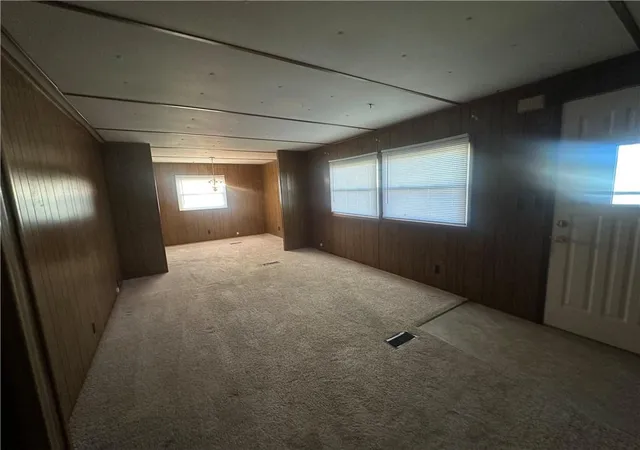 Photo 3 of Single family home for sale at 411 W Pine St, Orrick, MO 64077 | MLS# 2646067 | Listing updated on 2026-10-09