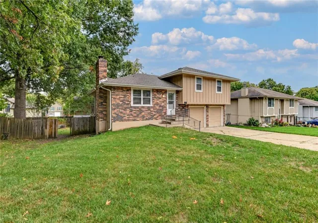 Photo 3 of Sale Pending at 2749 N 110th Terrace, Kansas City, KS 66109 | MLS# 2646087 | Listing updated on 2026-10-19
